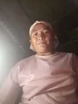 Love-Mama33 online show from 10-26-25, 02:39