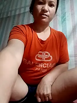 Love-Mama33 online show from 12-20-25, 08:16