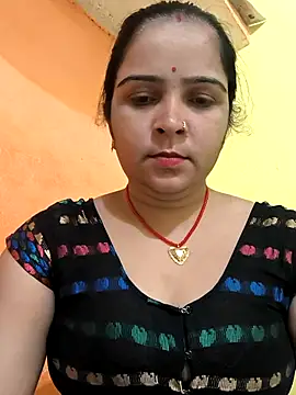 Snapshot of Cutram22 chatting on 09-13-25, 04:23 Cutram22 online show from 09-13-25, 04:23