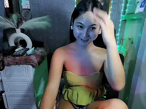 Nathalie Smith19 online show from 05-30-26, 09:17