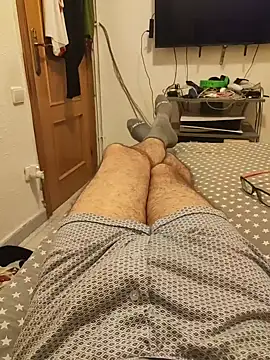 Snapshot of gigolobcn chatting on 10-17-25, 03:10 gigolobcn online show from 10-17-25, 03:10