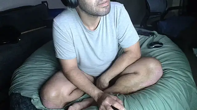 Snapshot of LeeCox chatting on 12-03-24, 10:28 LeeCox online show from 12-03-24, 10:28