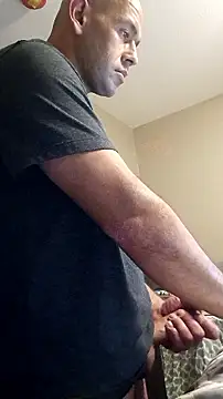 Snapshot of LeeCox chatting on 09-17-25, 09:44 LeeCox online show from 09-17-25, 09:44