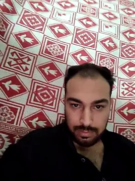 Snapshot of Aliii1657 chatting on 12-15-25, 08:35 Aliii1657 online show from 12-15-25, 08:35