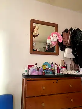 Snapshot of Zara_Bel chatting on 09-20-25, 06:20 Zara Bel online show from 09-20-25, 06:20