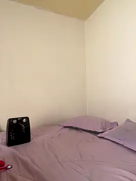 Snapshot of Zara_Bel chatting on 10-25-25, 06:57 Zara Bel online show from 10-25-25, 06:57