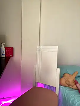 Snapshot of Zara_Bel chatting on 11-26-25, 07:04 Zara Bel online show from 11-26-25, 07:04