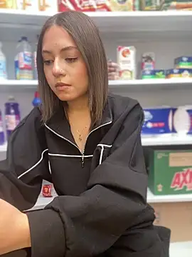 PrettyAmber online show from 04-12-26, 08:25