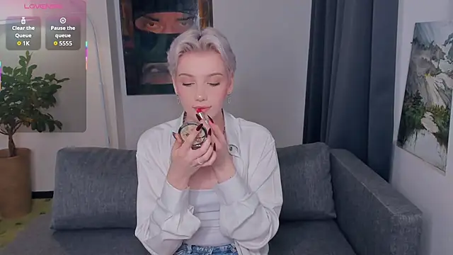 Snapshot of OdelynaAsp chatting on 10-10-25, 11:53 OdelynaAsp online show from 10-10-25, 11:53