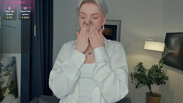 Snapshot of OdelynaAsp chatting on 10-26-25, 11:49 OdelynaAsp online show from 10-26-25, 11:49