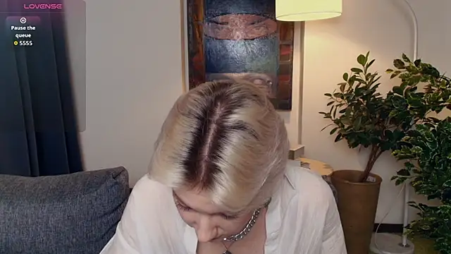 Snapshot of OdelynaAsp chatting on 12-05-25, 11:52 OdelynaAsp online show from 12-05-25, 11:52