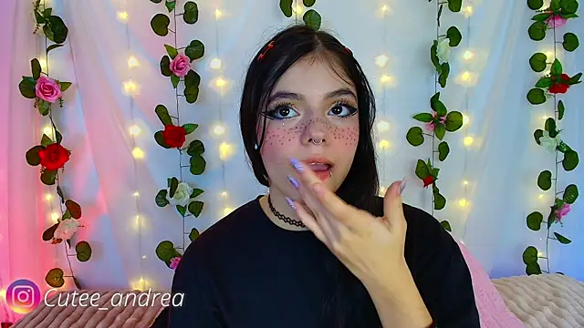 Snapshot of cutee_andrea chatting on 10-19-25, 01:50 cutee andrea online show from 10-19-25, 01:50
