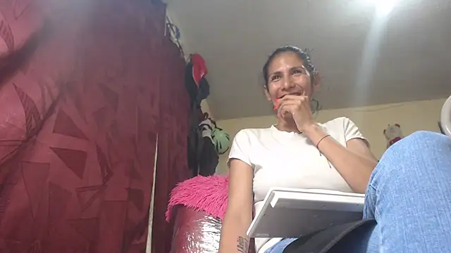 gattycahot online show from 10-01-25, 11:00