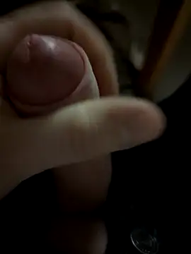 Snapshot of Silver_Power chatting on 12-05-25, 04:32 Silver Power online show from 12-05-25, 04:32