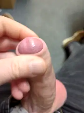 Snapshot of Silver_Power chatting on 12-15-25, 04:11 Silver Power online show from 12-15-25, 04:11