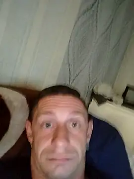 Snapshot of Dawidwi493_ chatting on 10-02-25, 01:23 Dawidwi493  online show from 10-02-25, 01:23