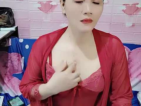 Snapshot of Miu_9117 chatting on 10-01-25, 04:24 Miu 9117 online show from 10-01-25, 04:24