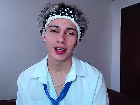 john vichenso online show from 10-31-25, 09:38