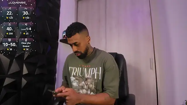 Snapshot of OstinDaniels chatting on 02-14-26, 10:50 OstinDaniels online show from 02-14-26, 10:50