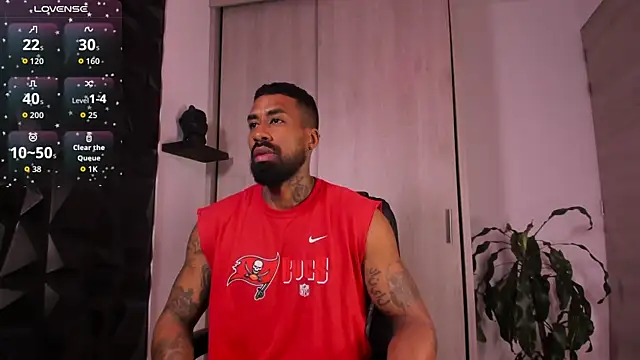 Snapshot of OstinDaniels chatting on 03-11-26, 11:55 OstinDaniels online show from 03-11-26, 11:55