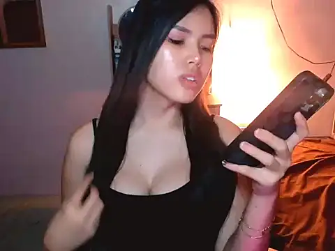 Snapshot of itsAsianFucker chatting on 09-17-25, 03:24 itsAsianFucker online show from 09-17-25, 03:24