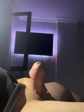 Erenn9972 online show from 09-12-25, 09:37