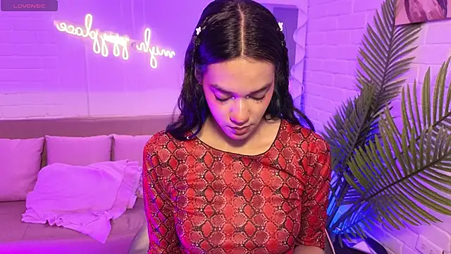 Snapshot of artemiss_tay chatting on 11-10-25, 07:13 artemiss tay online show from 11-10-25, 07:13