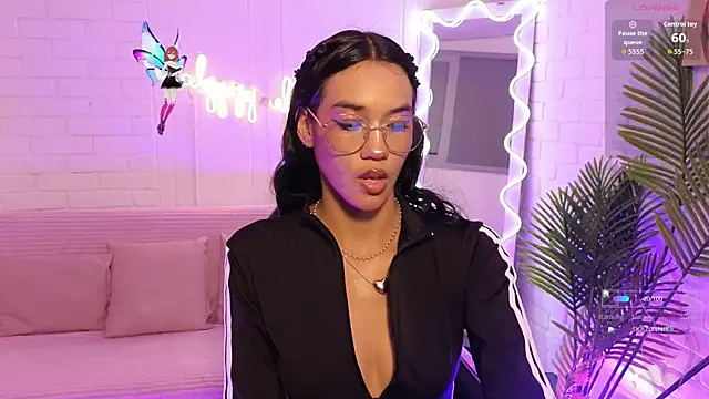 Snapshot of artemiss_tay chatting on 11-22-25, 07:13 artemiss tay online show from 11-22-25, 07:13