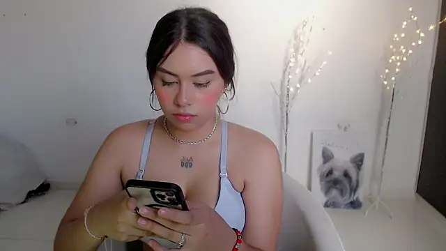 Darlyn big online show from 10-04-25, 08:18