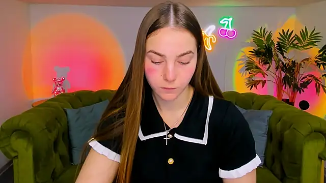 Snapshot of rad_rebel_ chatting on 11-18-25, 01:15 rad rebel online show from 11-18-25, 01:15