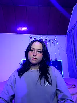 Eymmy 24 online show from 11-24-25, 04:23