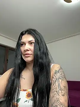 MiaKiittyy online show from 01-14-26, 05:40