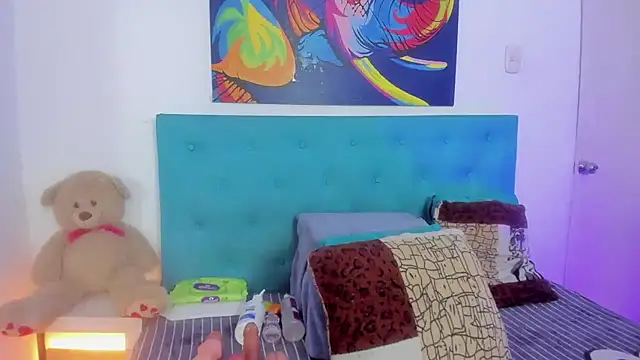 neferet opal online show from 10-04-25, 02:09