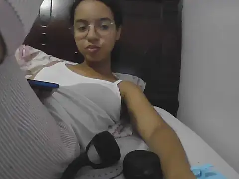 Snapshot of BabygirlCaramelo chatting on 10-03-25, 12:29 BabygirlCaramelo online show from 10-03-25, 12:29
