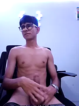 Snapshot of ElverCol chatting on 03-14-26, 05:24 ElverCol online show from 03-14-26, 05:24