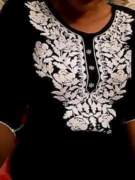 Aarti-kumri online show from 11-13-25, 09:30