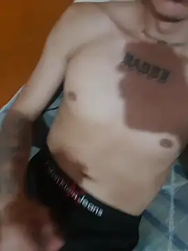 Snapshot of Fvrxxo19cm chatting on 10-18-25, 03:46 Fvrxxo19cm online show from 10-18-25, 03:46