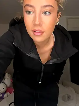 Aurorajadex online show from 11-07-25, 02:17