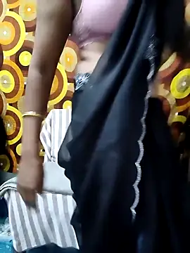 Snapshot of deepa-telugu143 chatting on 05-08-26, 09:09 deepa-telugu143 online show from 05-08-26, 09:09