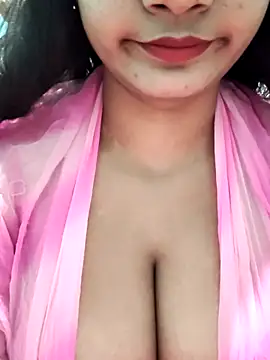 Snapshot of BerryOnFire chatting on 02-13-26, 08:43 BerryOnFire online show from 02-13-26, 08:43