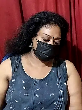 Snapshot of surekha-30 chatting on 09-19-25, 05:13 surekha-30 online show from 09-19-25, 05:13