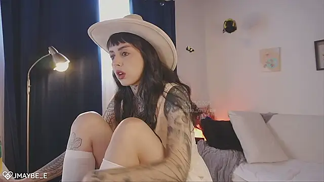 janne maybe online show from 10-31-25, 03:24