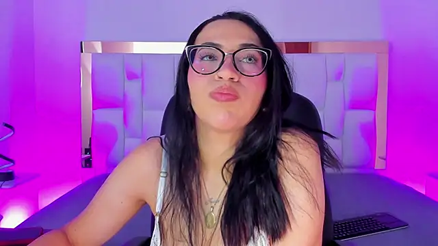 Camille Juicy online show from 09-18-25, 12:40