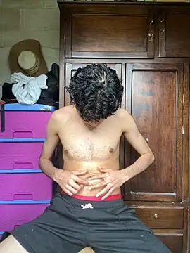 Axel-Mejia online show from 10-30-25, 02:51