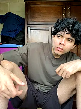 Axel-Mejia online show from 11-06-25, 01:45