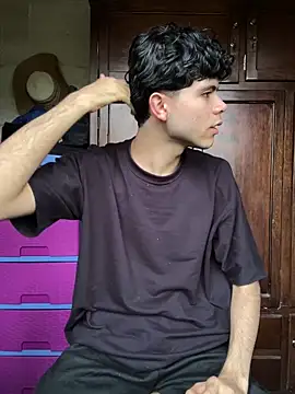 Axel-Mejia online show from 11-11-25, 12:38