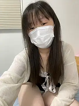 Snapshot of ichi89_1101 chatting on 10-24-25, 11:28 ichi89 1101 online show from 10-24-25, 11:28