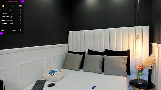  emma willliams  online show from 09-10-25, 01:33