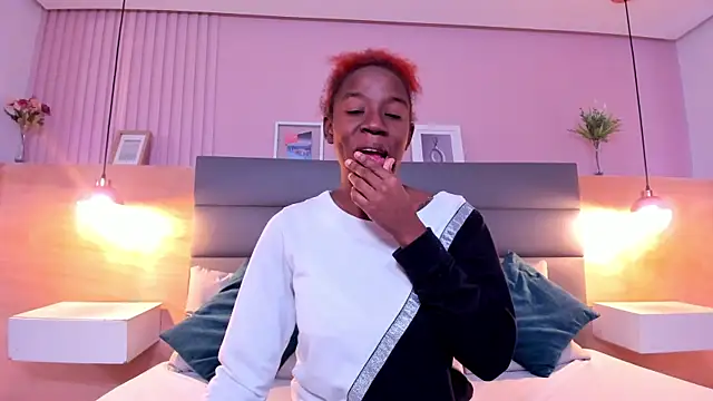  emma willliams  online show from 11-05-25, 01:55