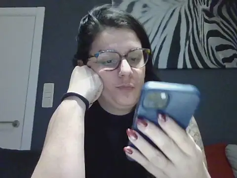 Snapshot of hottyFcup chatting on 12-18-25, 07:20 hottyFcup online show from 12-18-25, 07:20